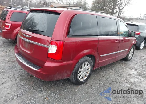 2016 Chrysler Town & Country Touring z USA, uszkodzony, nr VIN 2C4RC1BG8GR187115